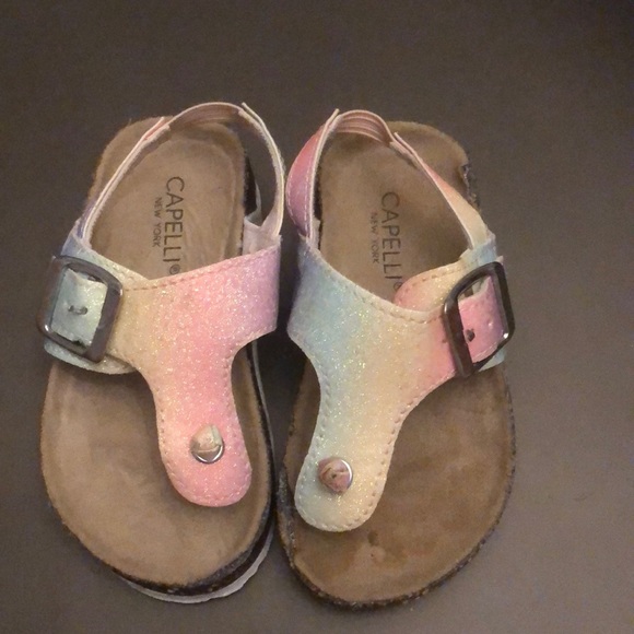 Bundle of baby shoes size 6 - Picture 2 of 6